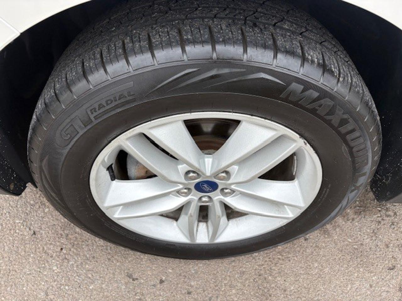2018 Ford Edge SEL FWD, LEATHER, NAVIGATION, REAR CAMERA!! Photo
