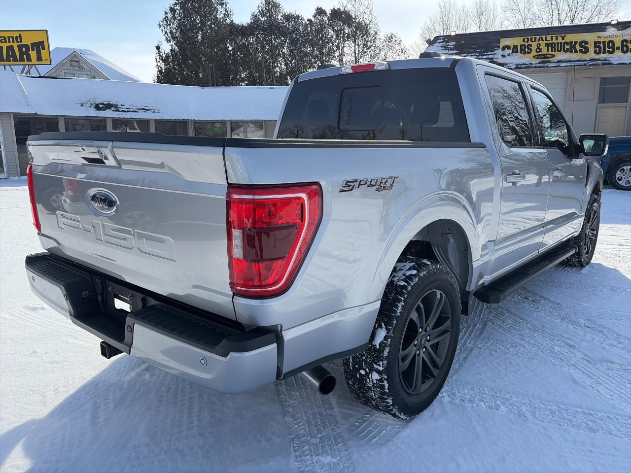 2021 Ford F-150 XLT-5.0L-4X4-SPORT Photo
