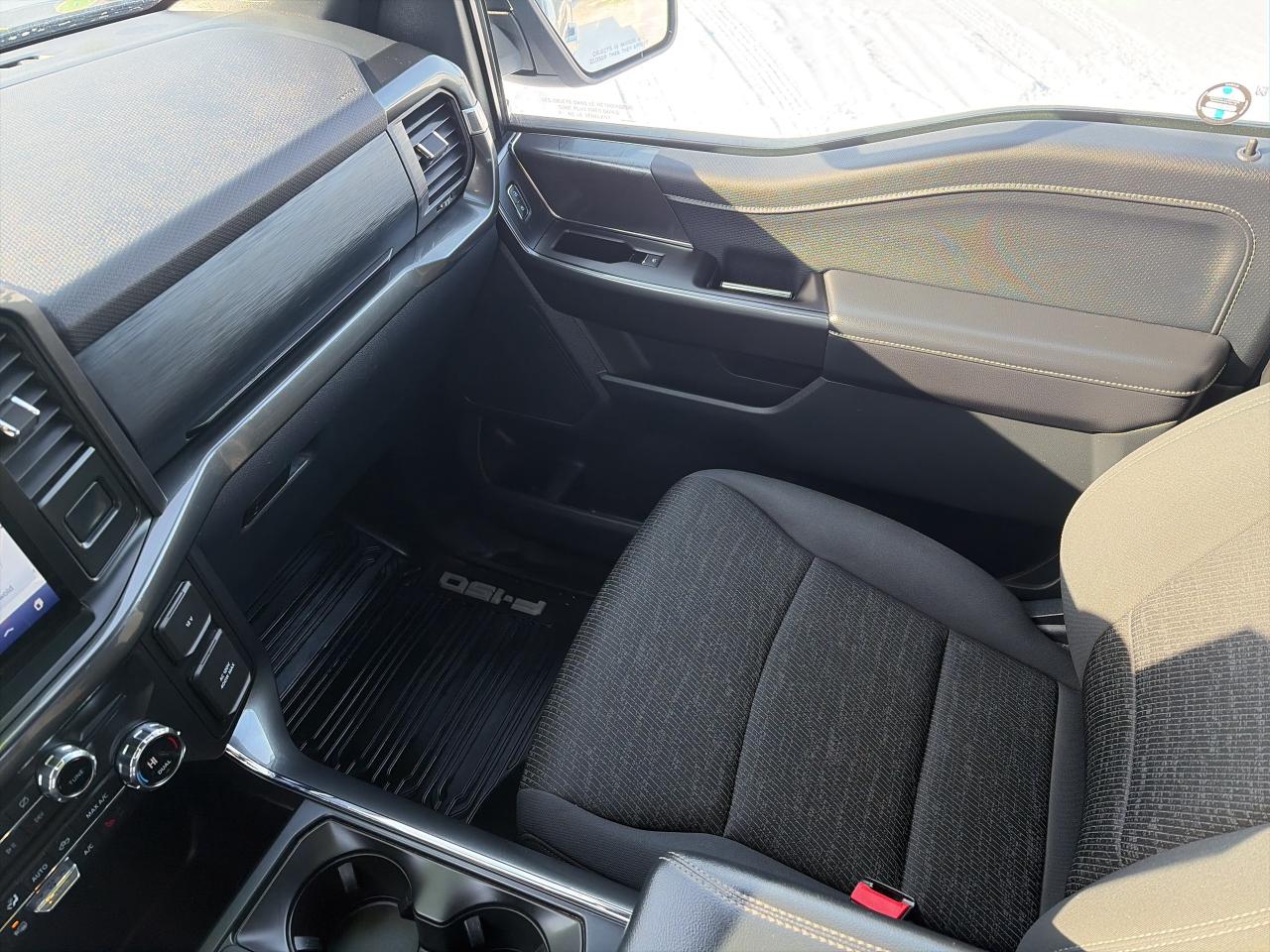 2021 Ford F-150 XLT-5.0L-4X4-SPORT Photo