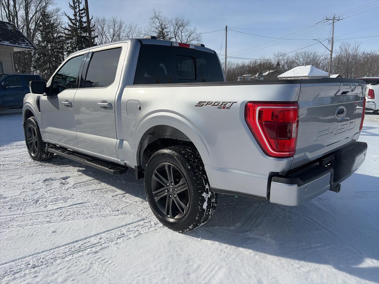 2021 Ford F-150 XLT-5.0L-4X4-SPORT Photo