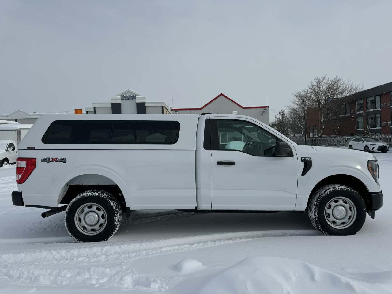 2023 Ford F-150 XL 4WD REG CAB 8' BOX Photo
