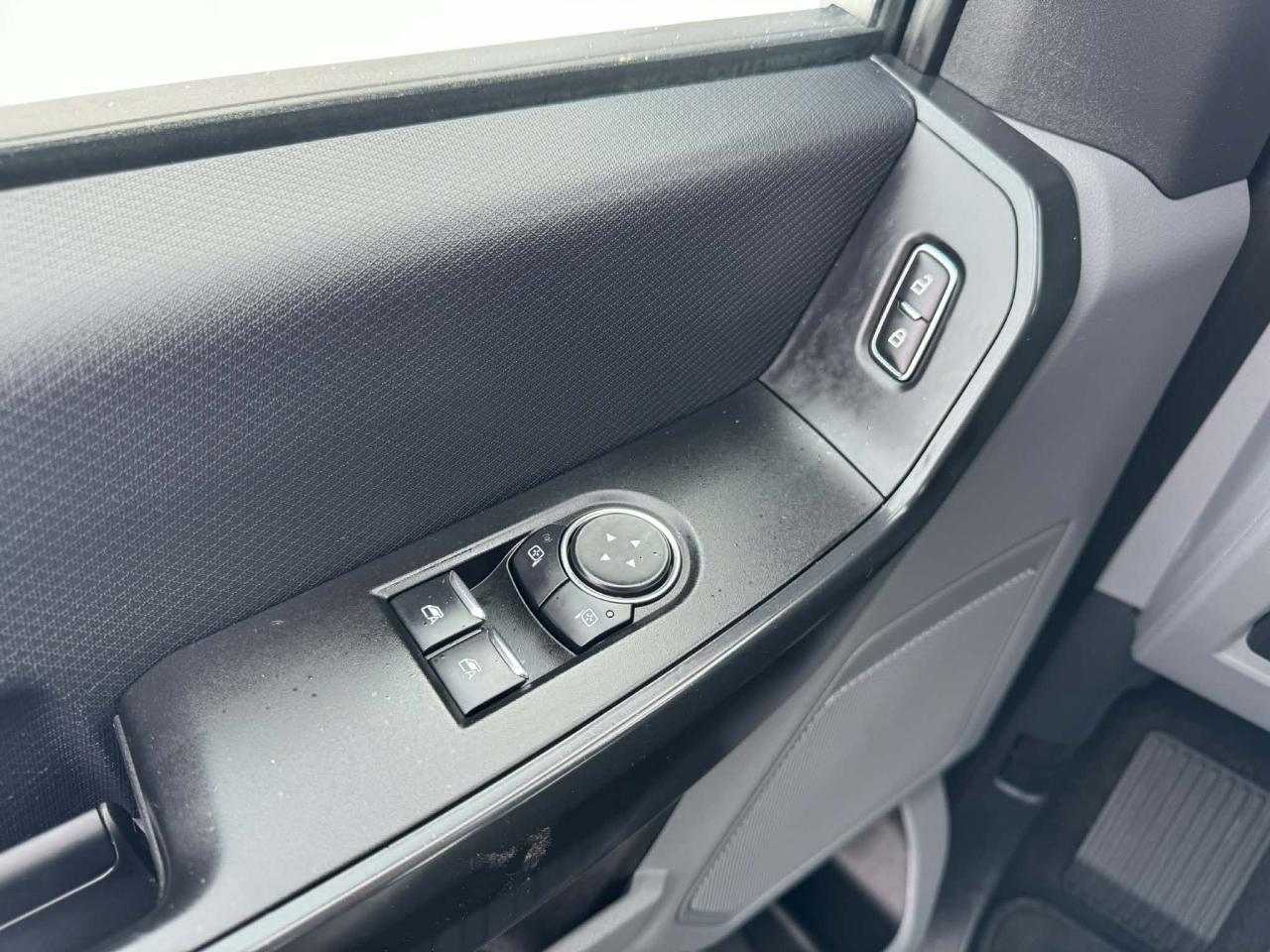 2023 Ford F-150 XL 4WD REG CAB 8' BOX Photo