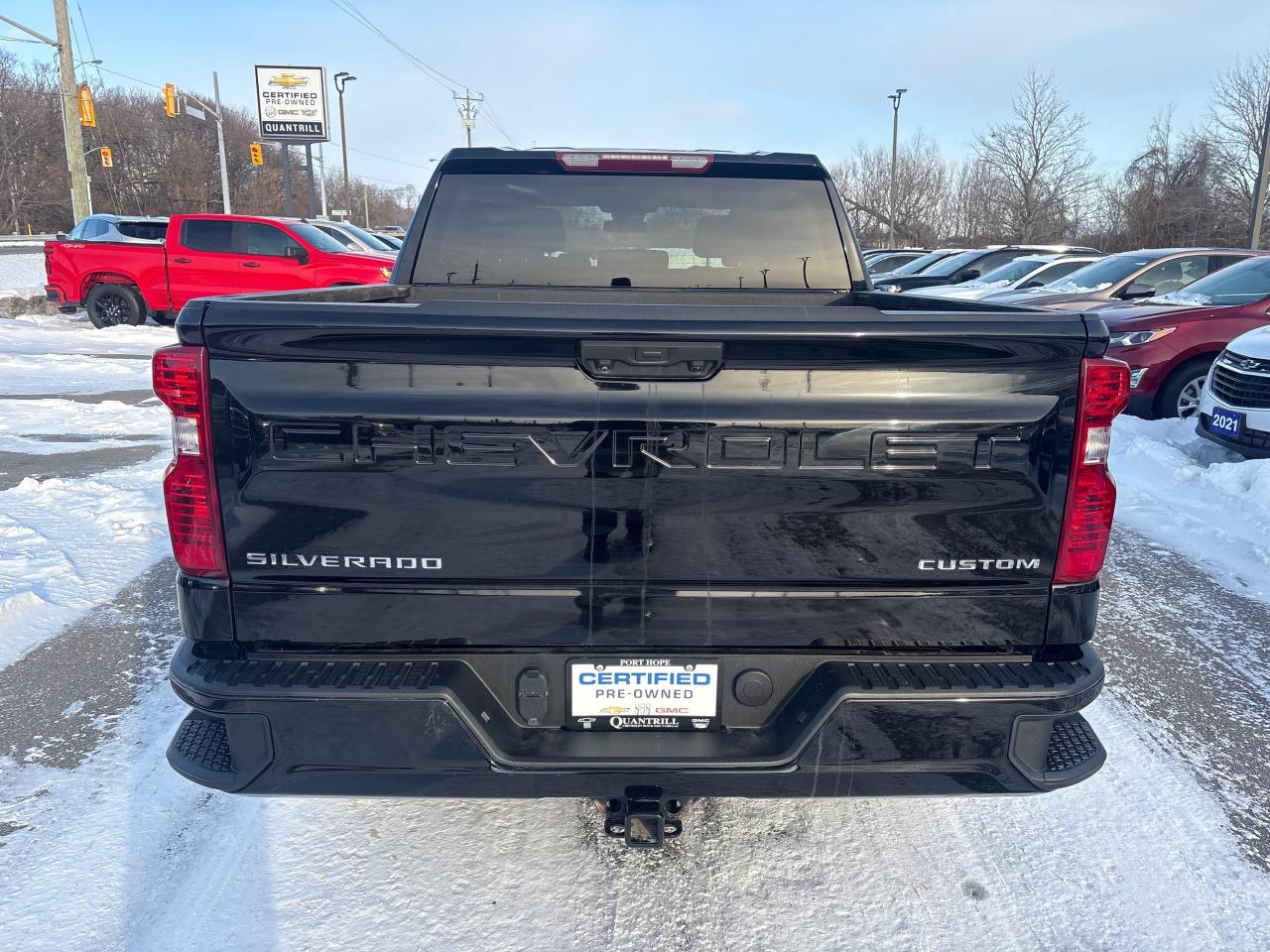 2022 Chevrolet Silverado 1500 Custom Crew 4x4 + Tow Pkg + Low Kms Photo