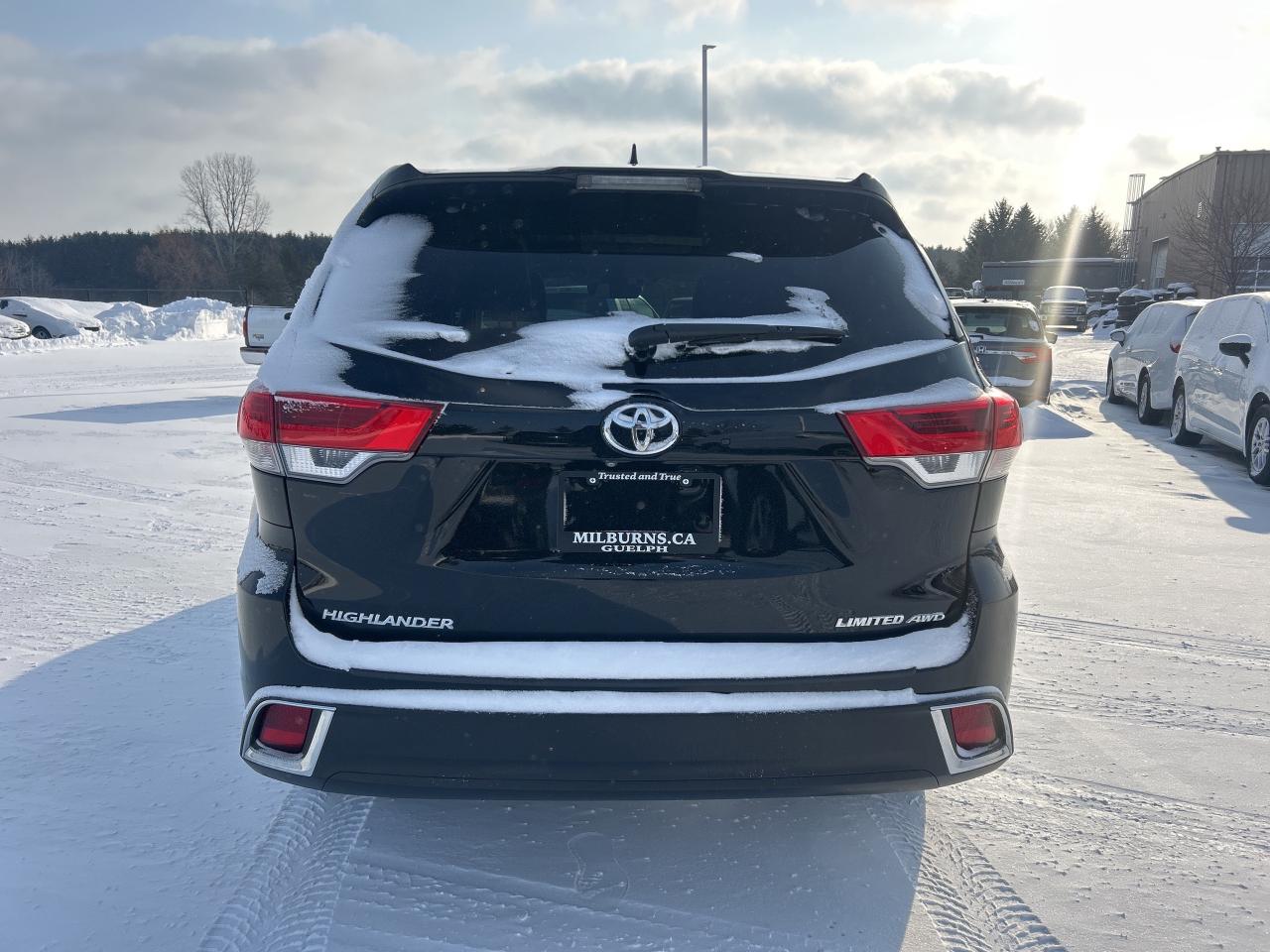 2018 Toyota Highlander Limited AWD   Nav   Pano Roof  Heated/Cooled Seats Photo
