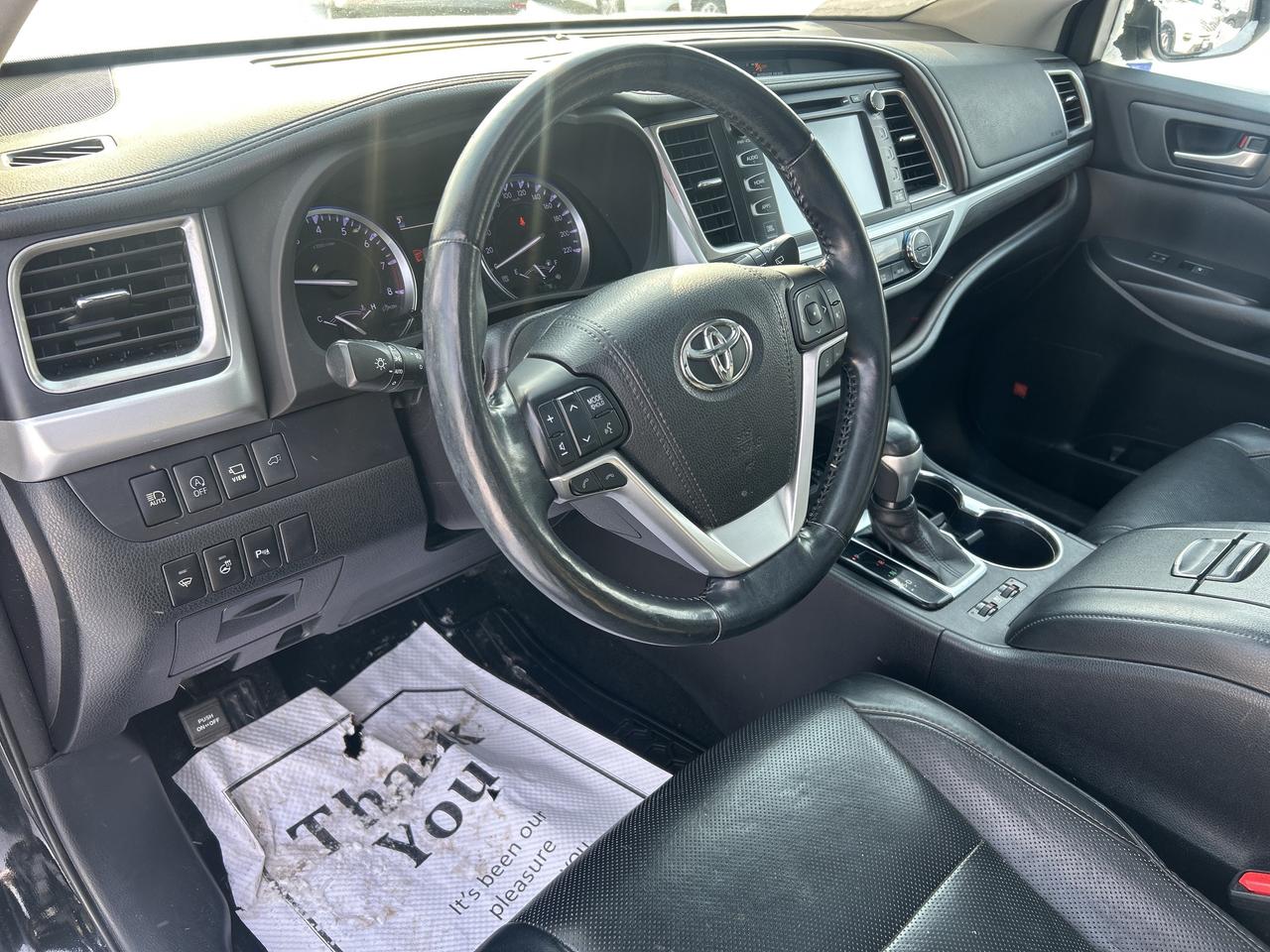 2018 Toyota Highlander Limited AWD   Nav   Pano Roof  Heated/Cooled Seats Photo