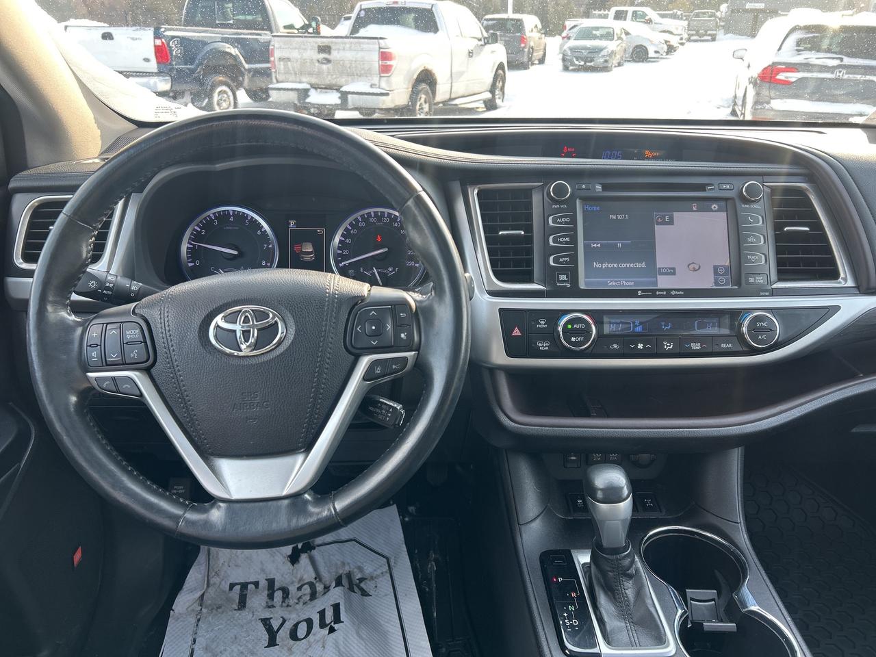 2018 Toyota Highlander Limited AWD   Nav   Pano Roof  Heated/Cooled Seats Photo