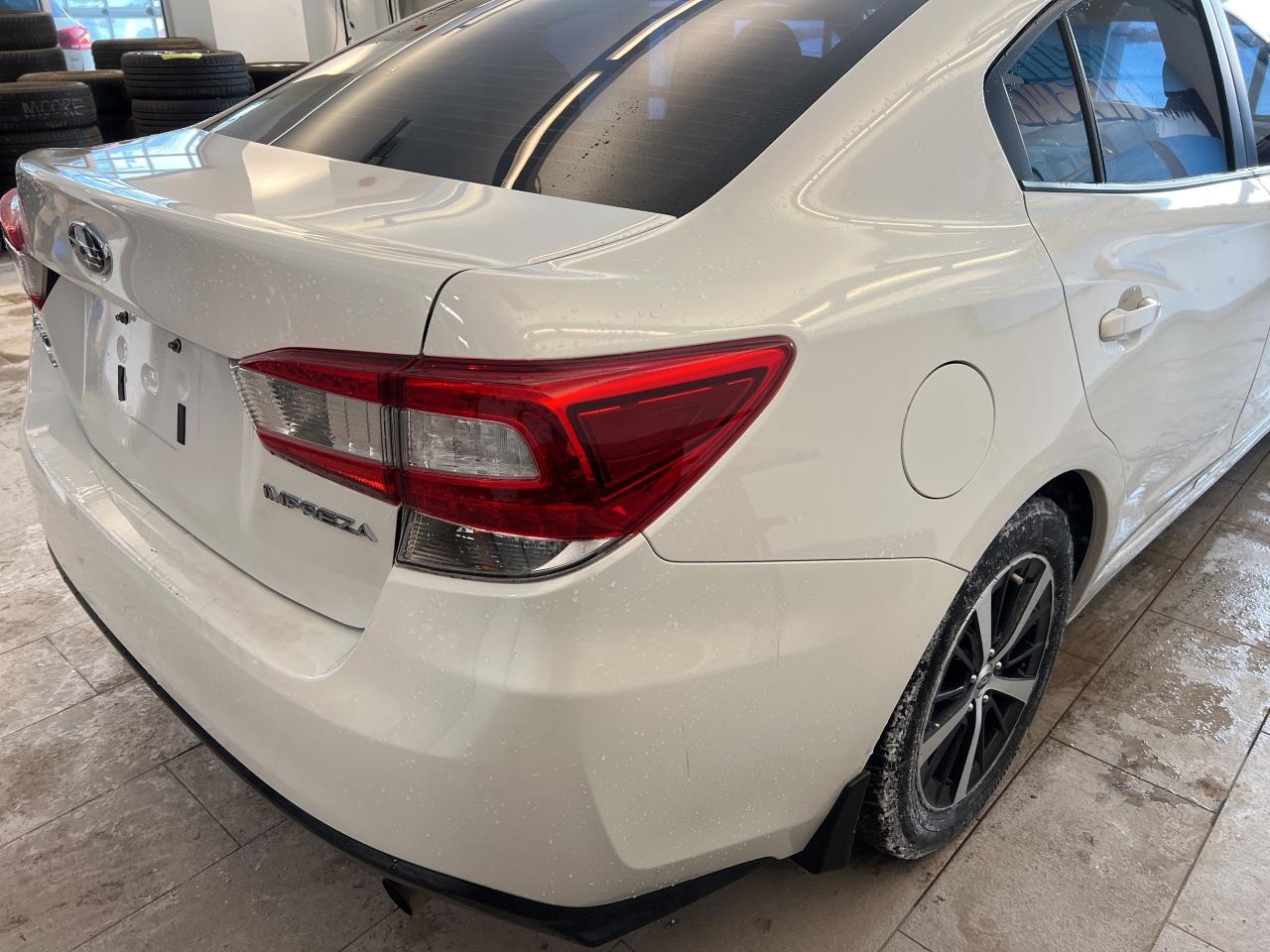 2022 Subaru Impreza Touring 4-door CVT w-EyeSight Photo