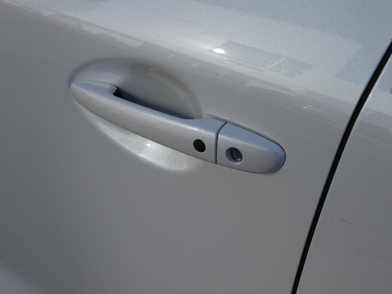 2022 Mazda CX-5 SIGNATURE AWD/ ONLY 34K/ CARFAX CLEAN/ 3.95% RATE Photo