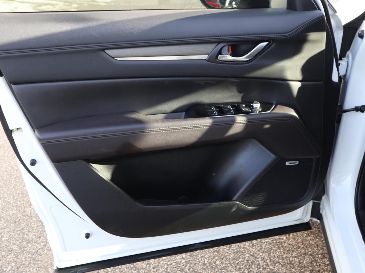 2022 Mazda CX-5 SIGNATURE AWD/ ONLY 34K/ CARFAX CLEAN/ 3.95% RATE Photo