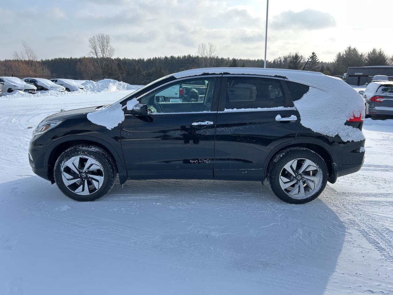 2016 Honda CR-V Touring AWD   Nav   Sunroof   Leather Heated Seats Photo