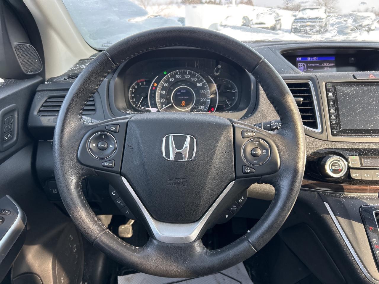 2016 Honda CR-V Touring AWD   Nav   Sunroof   Leather Heated Seats Photo