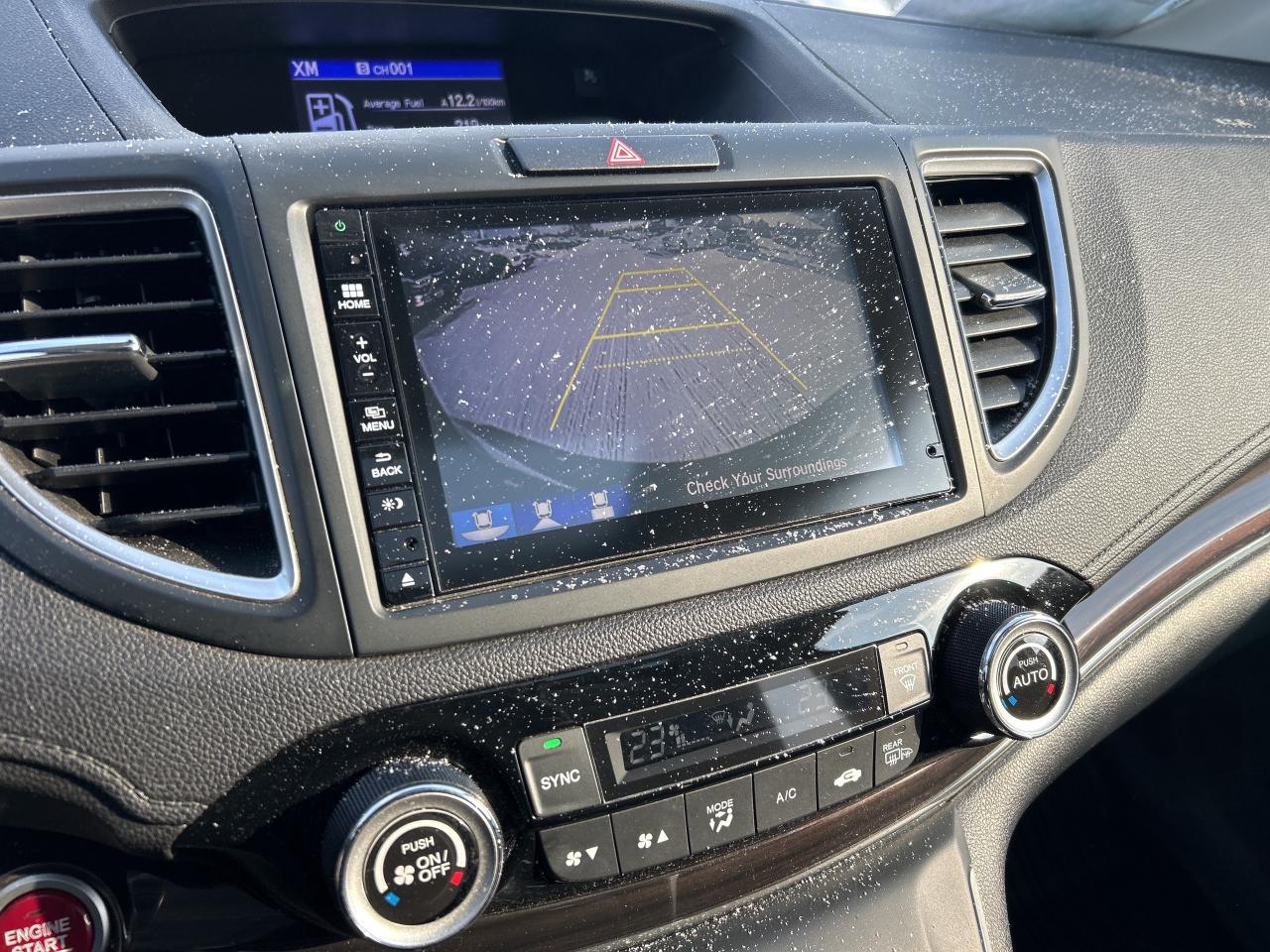 2016 Honda CR-V Touring AWD   Nav   Sunroof   Leather Heated Seats Photo