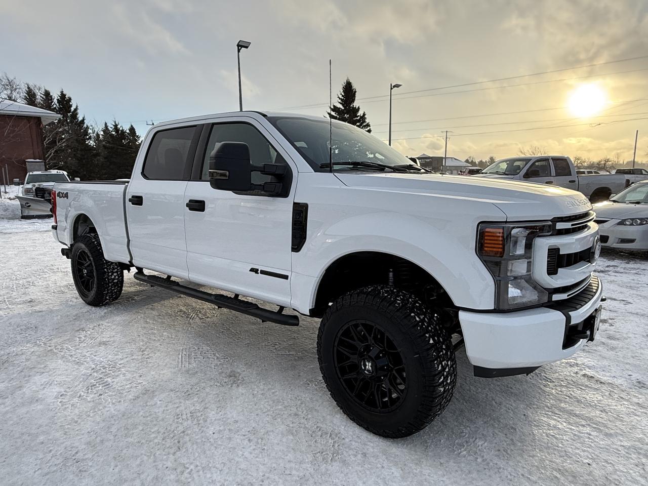 2022 Ford F-250 XLT BDS LEVEL/WHEEL/TIRE/LEATHER PKG!! Photo