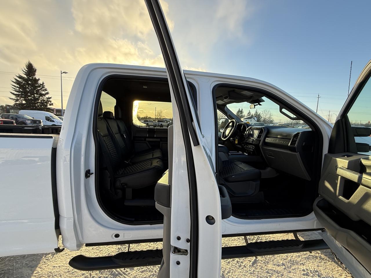 2022 Ford F-250 XLT BDS LEVEL/WHEEL/TIRE/LEATHER PKG!! Photo