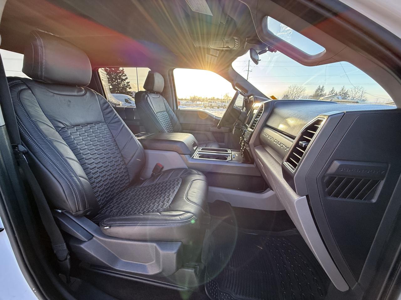 2022 Ford F-250 XLT BDS LEVEL/WHEEL/TIRE/LEATHER PKG!! Photo