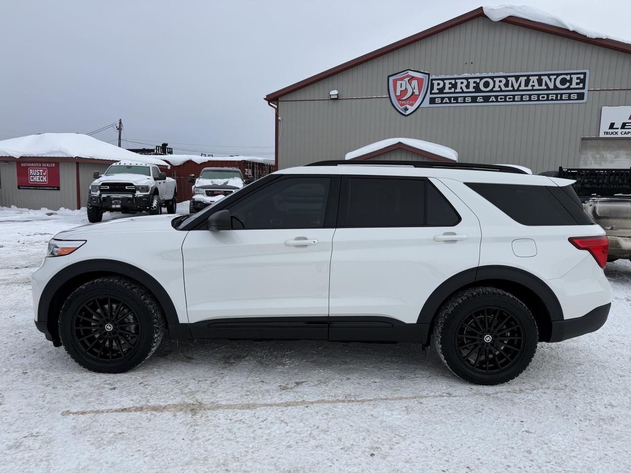 2020 Ford Explorer XLT 4WD Photo