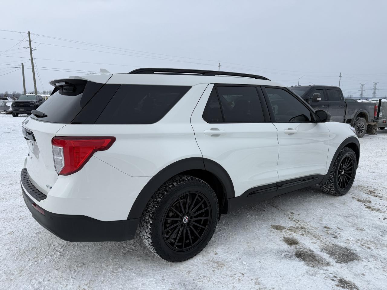 2020 Ford Explorer XLT 4WD Photo