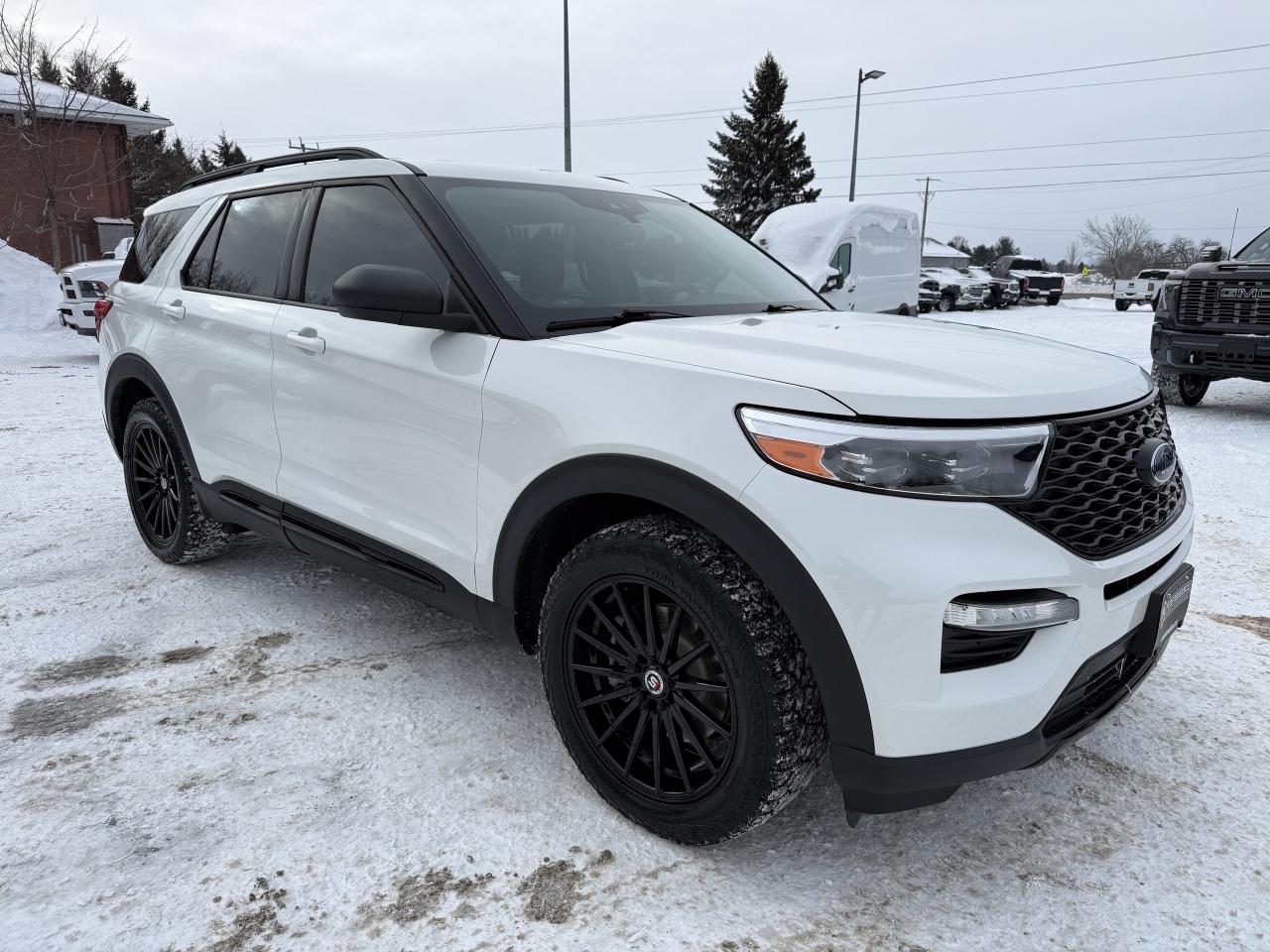 2020 Ford Explorer XLT 4WD Photo