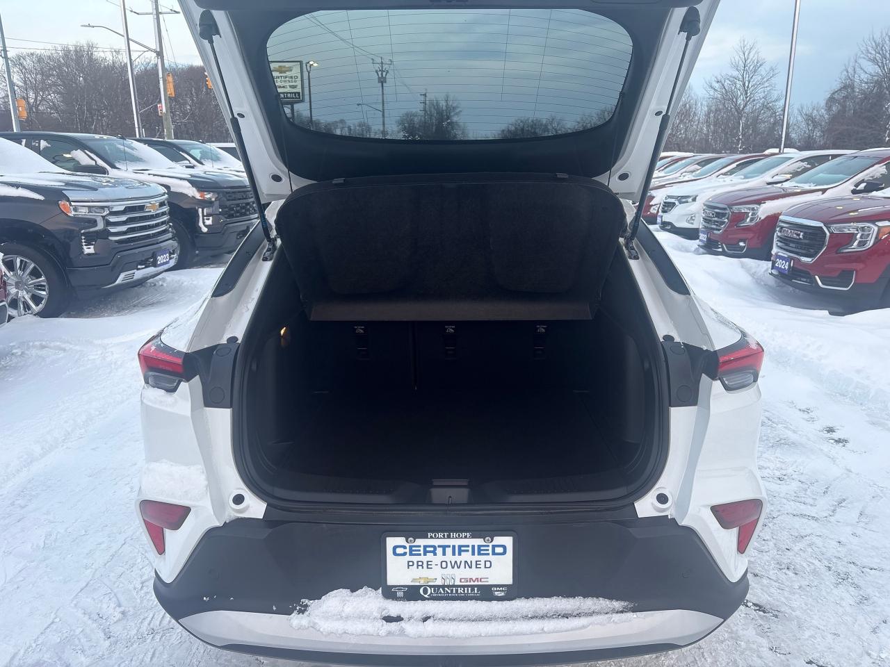 2025 Buick Envista Preferred + Adaptive Cruise + Low Kms + 1 Owner Photo