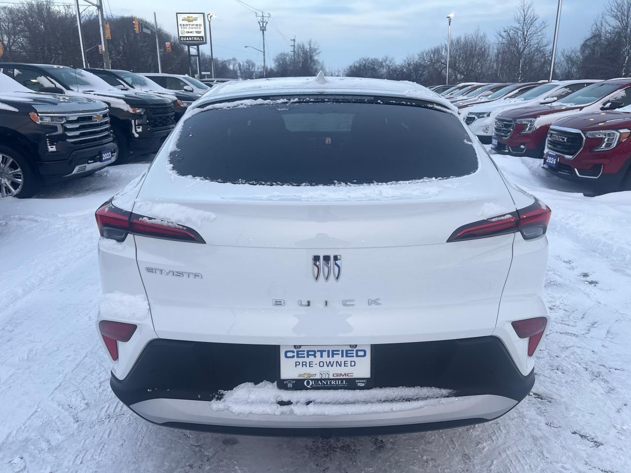 2025 Buick Envista Preferred + Adaptive Cruise + Low Kms + 1 Owner Photo