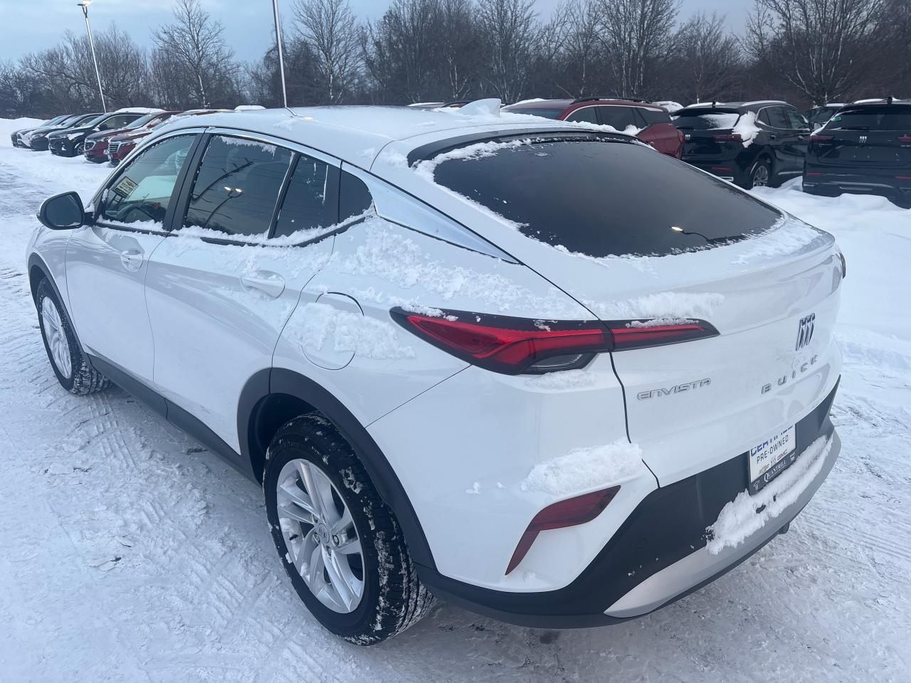 2025 Buick Envista Preferred + Adaptive Cruise + Low Kms + 1 Owner Photo