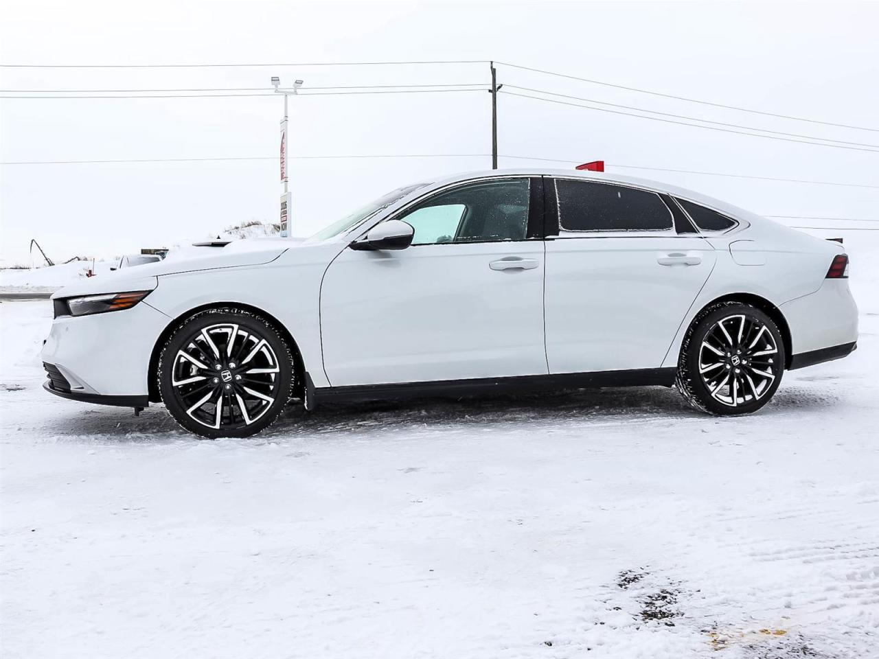 2023 Honda Accord Hybrid TOURING Photo