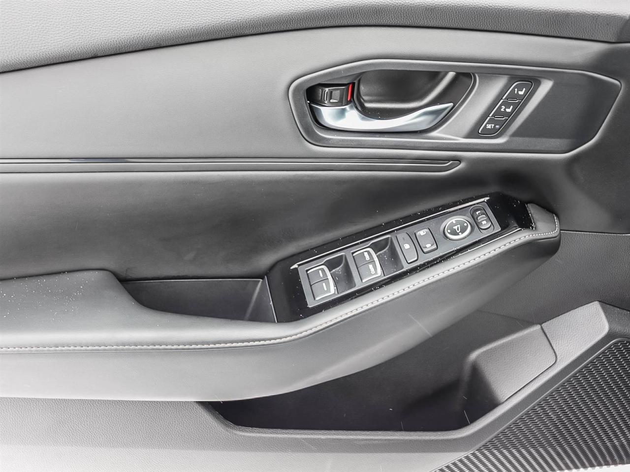 2023 Honda Accord Hybrid TOURING Photo