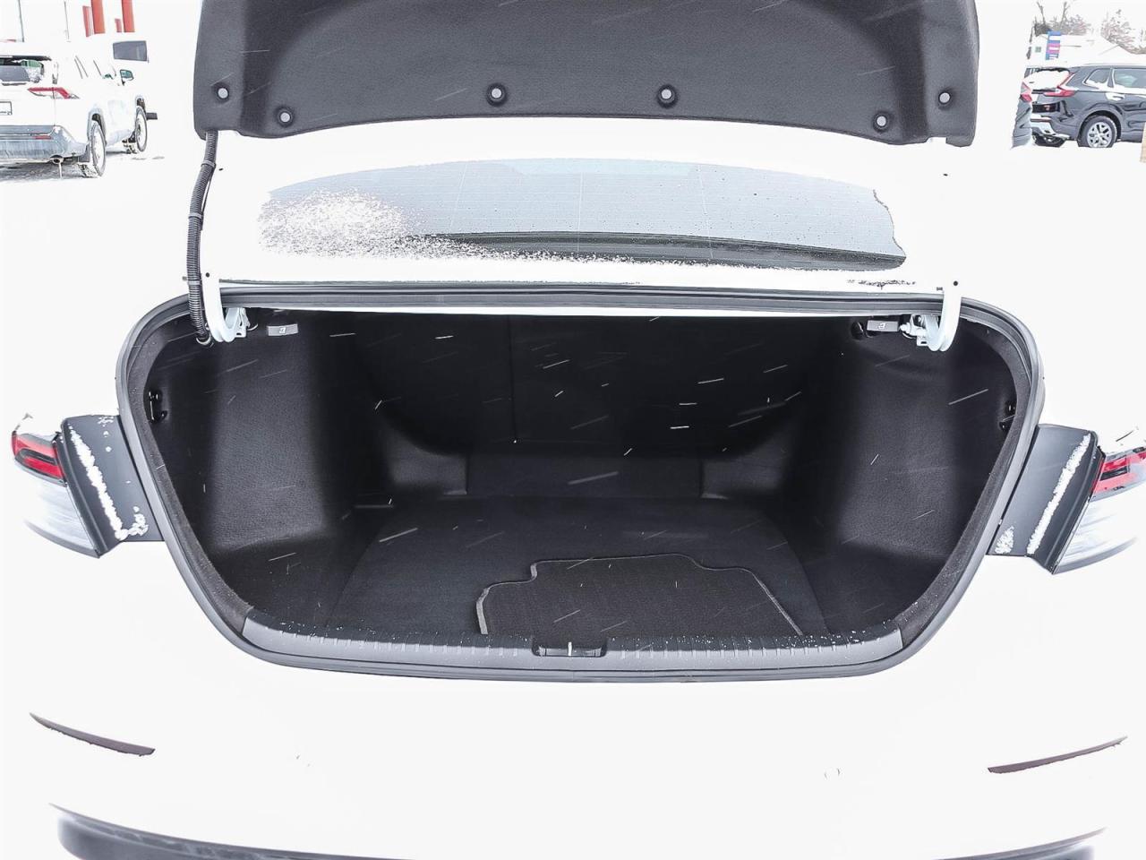 2023 Honda Accord Hybrid TOURING Photo