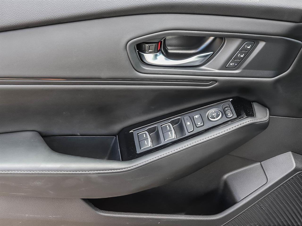 2023 Honda Accord Hybrid TOURING Photo