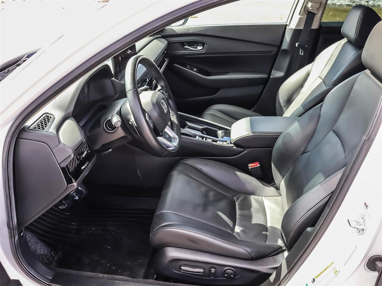 2023 Honda Accord Hybrid TOURING Photo