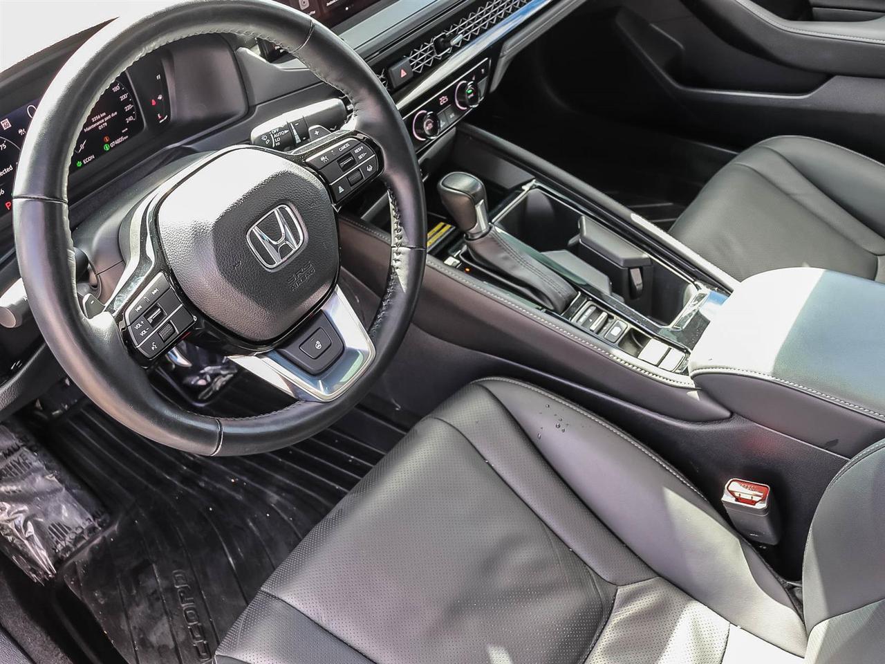 2023 Honda Accord Hybrid TOURING Photo