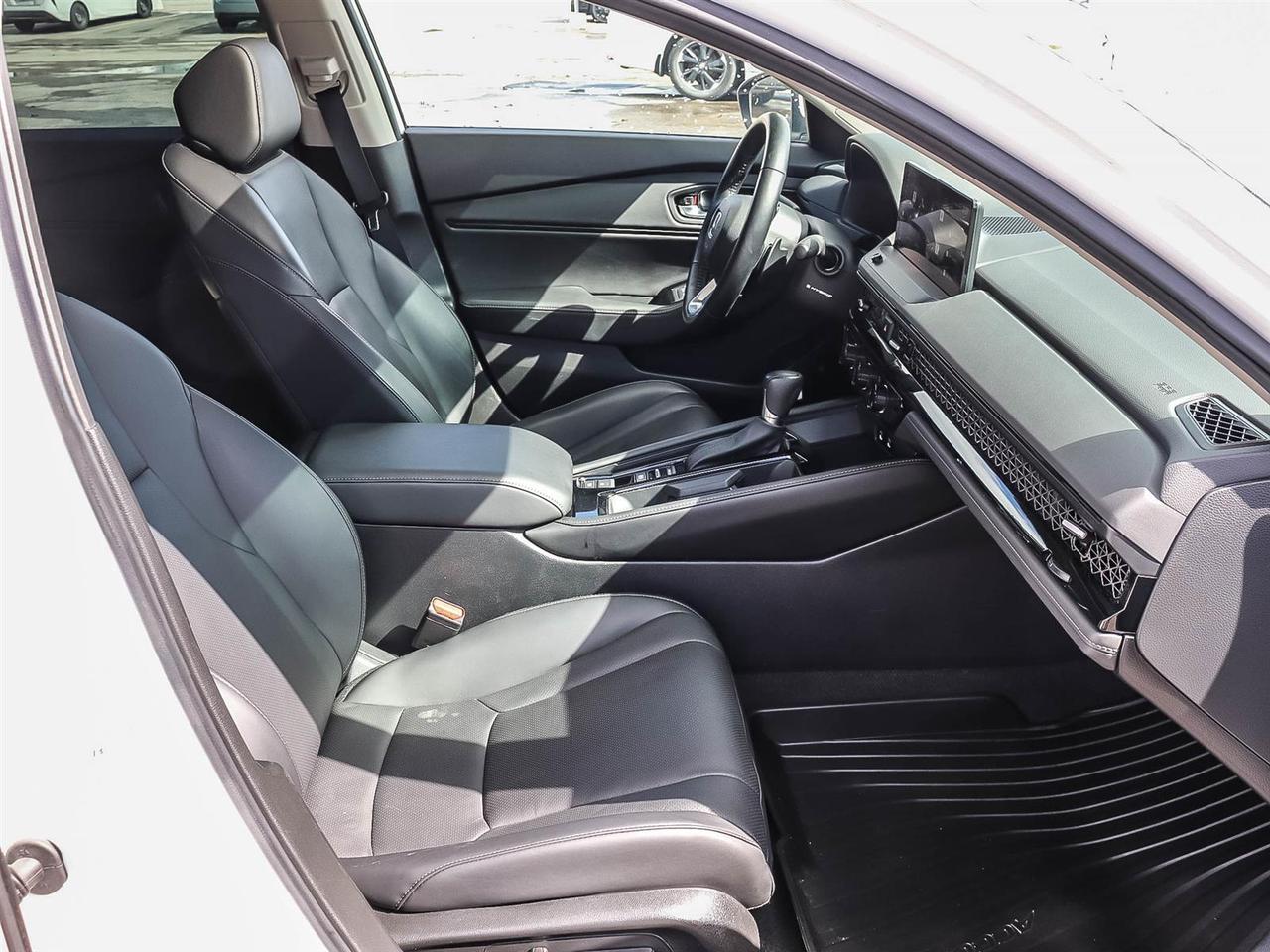 2023 Honda Accord Hybrid TOURING Photo