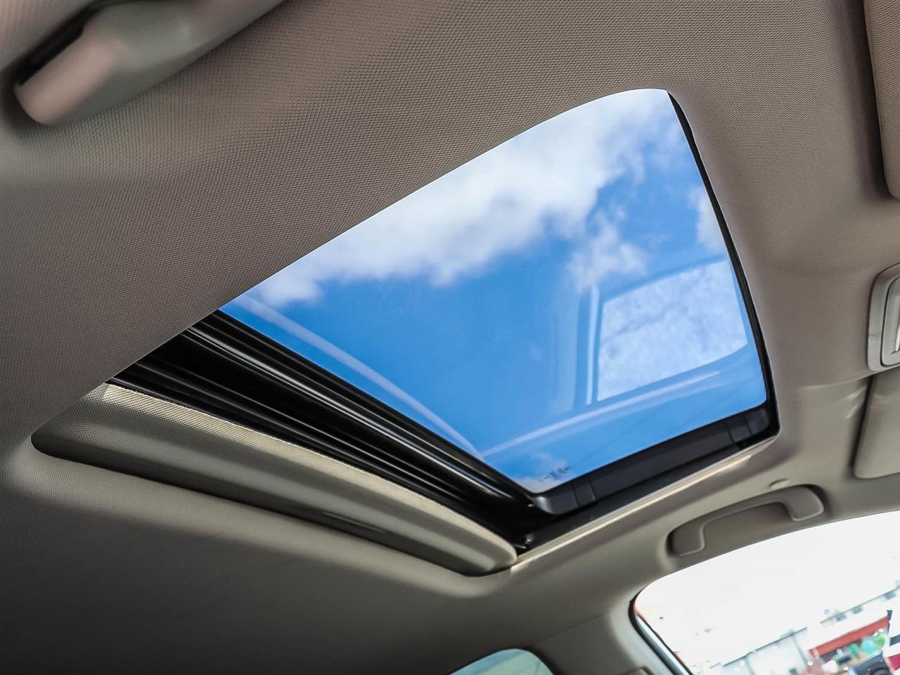 2023 Honda Accord Hybrid TOURING Photo