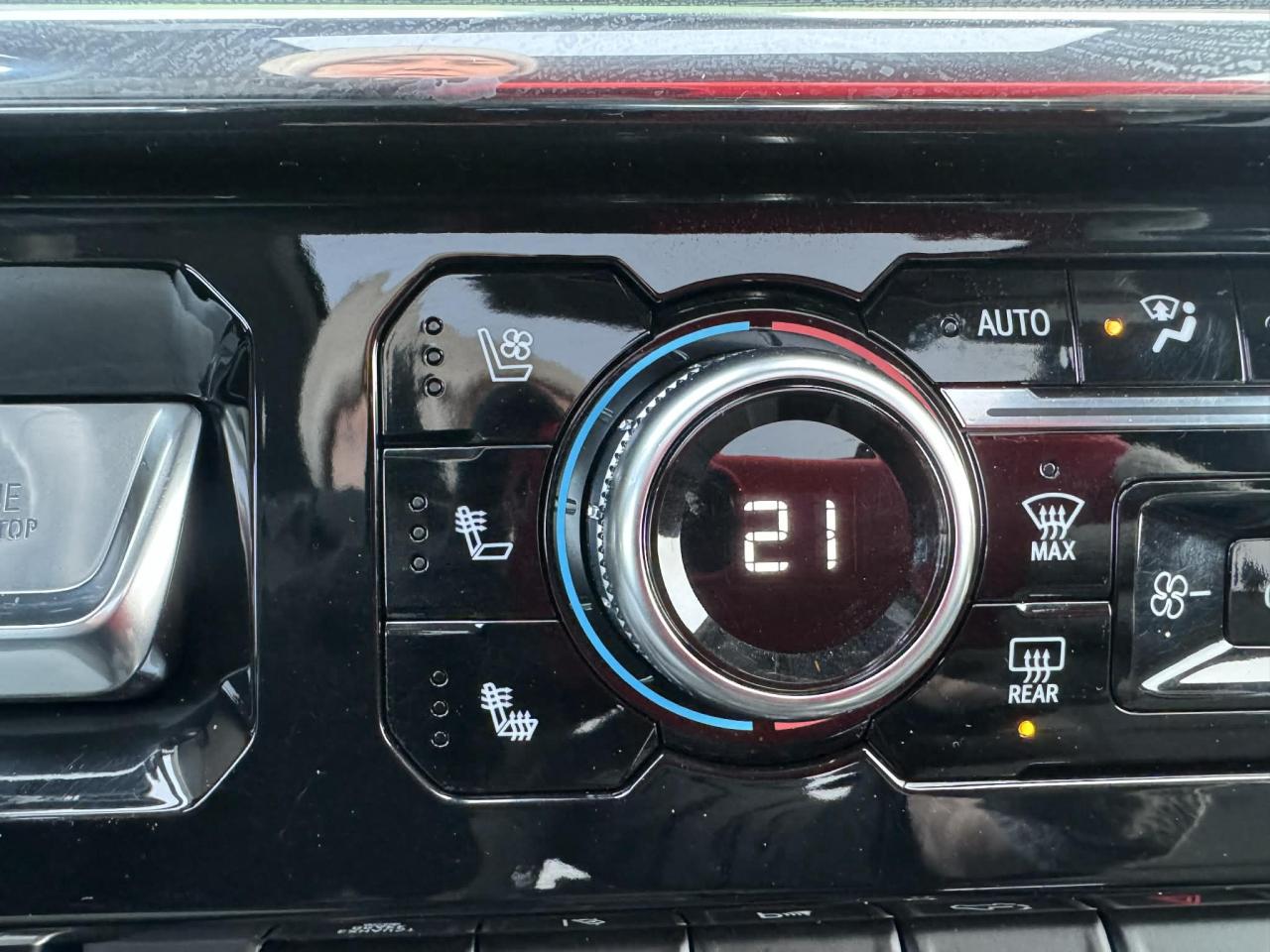 2025 GMC SIERRA 2500HD 4WD Crew Cab Denali Duramax Diesel Photo