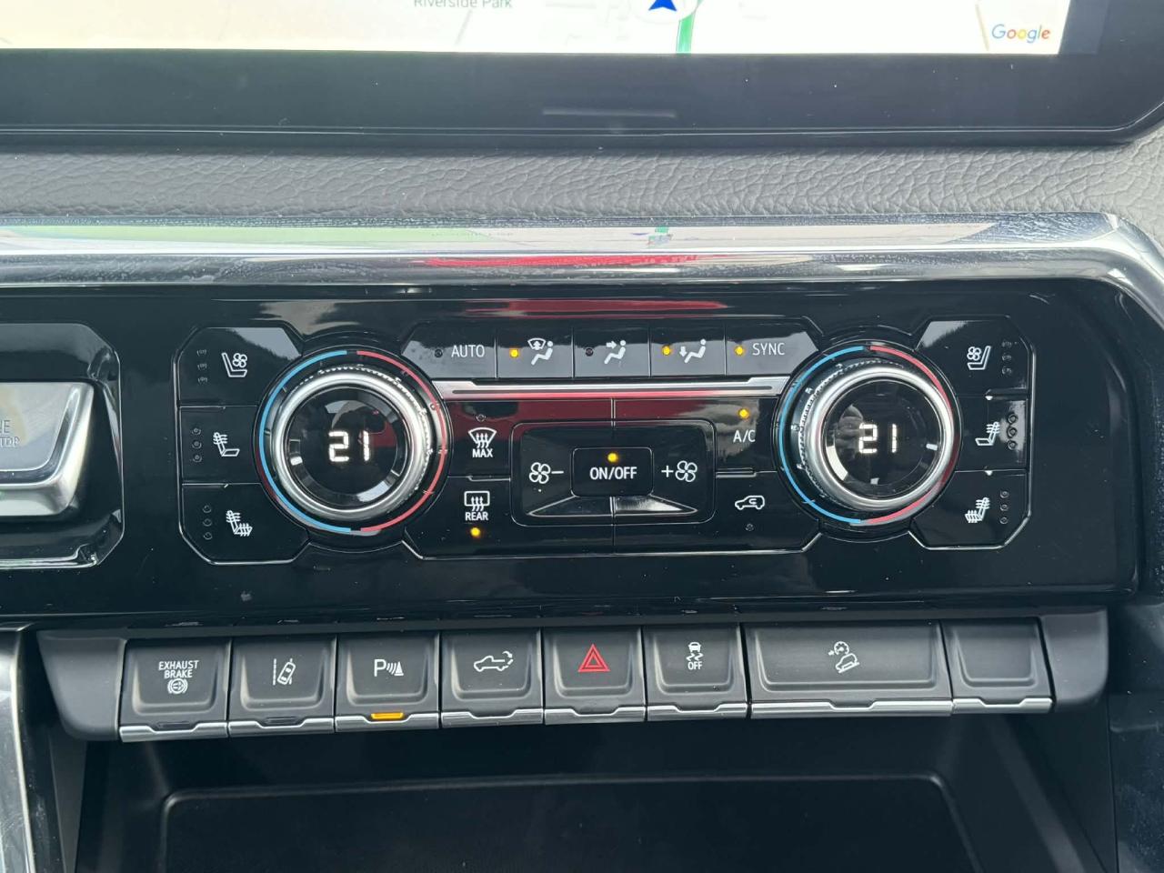 2025 GMC SIERRA 2500HD 4WD Crew Cab Denali Duramax Diesel Photo