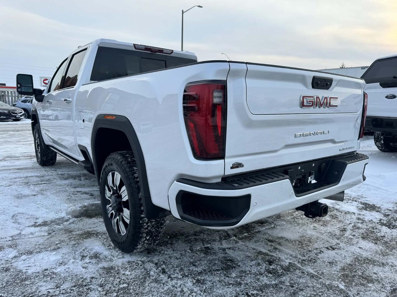 2025 GMC SIERRA 2500HD 4WD Crew Cab Denali Duramax Diesel Photo
