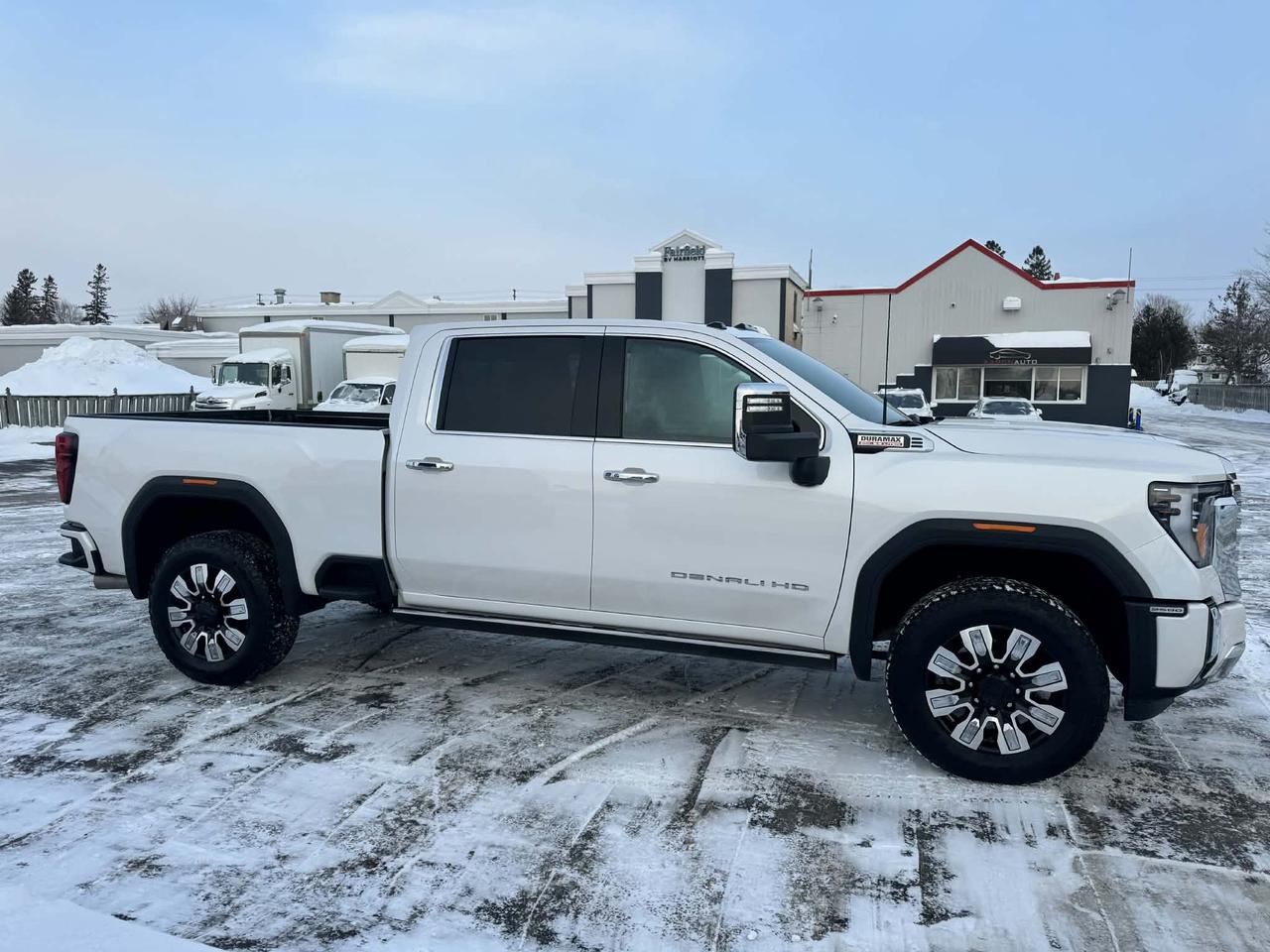2025 GMC SIERRA 2500HD 4WD Crew Cab Denali Duramax Diesel Photo