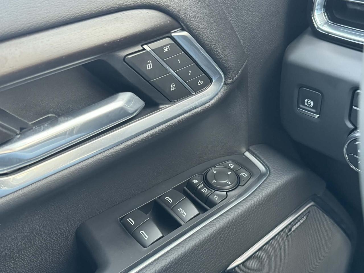 2025 GMC SIERRA 2500HD 4WD Crew Cab Denali Duramax Diesel Photo