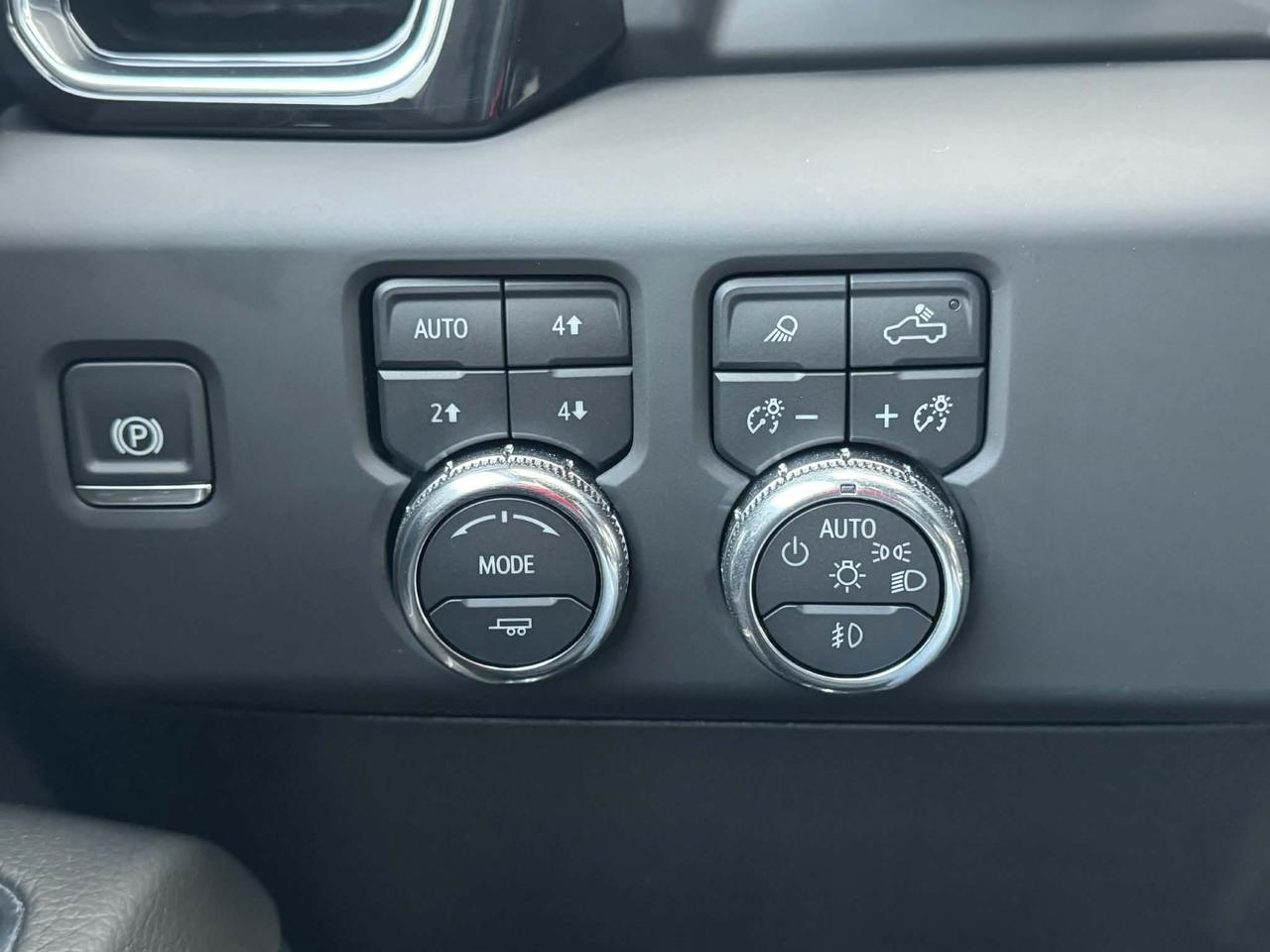 2025 GMC SIERRA 2500HD 4WD Crew Cab Denali Duramax Diesel Photo