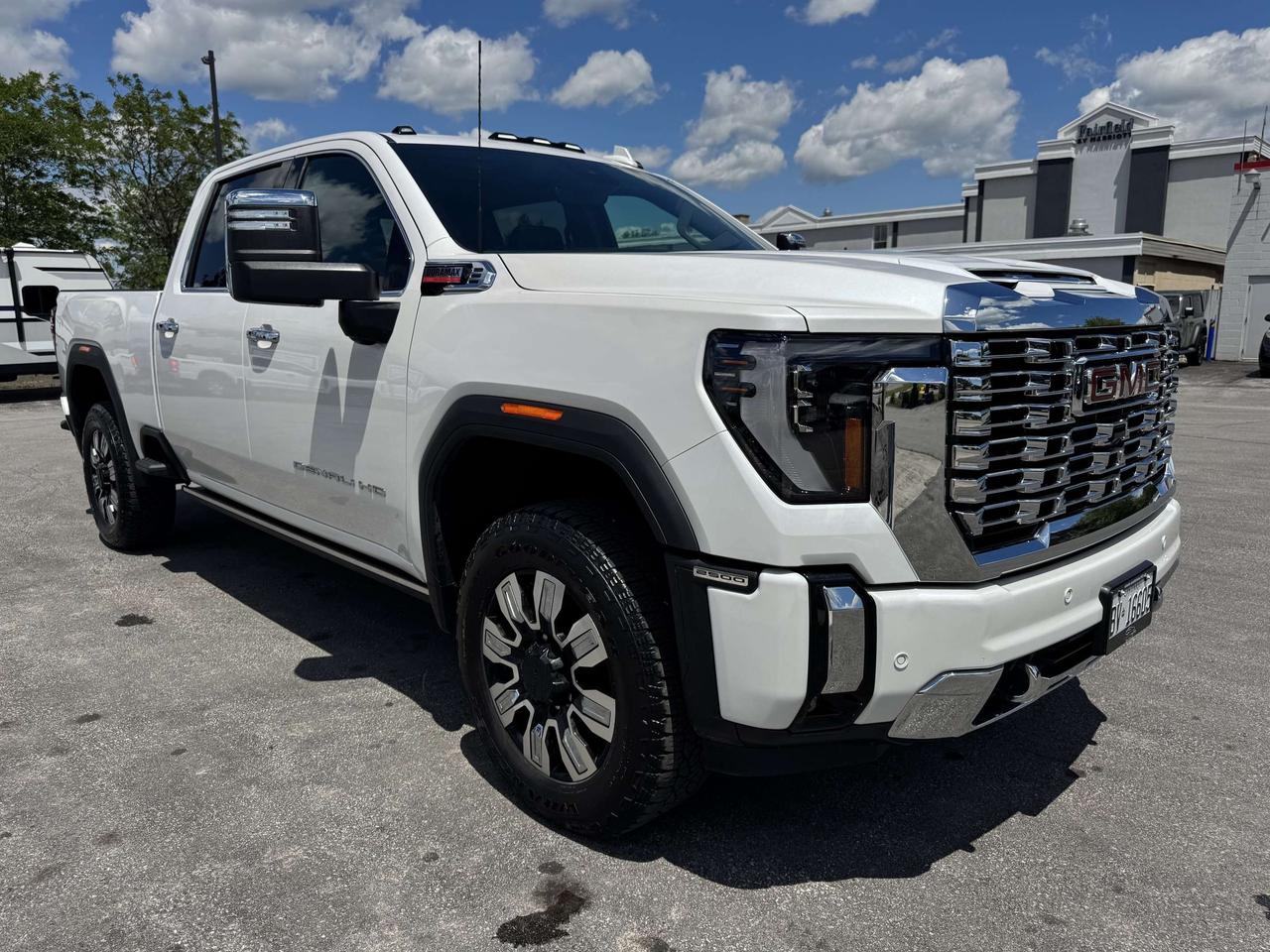 2025 GMC SIERRA 2500HD 4WD Crew Cab Denali Duramax Diesel Photo