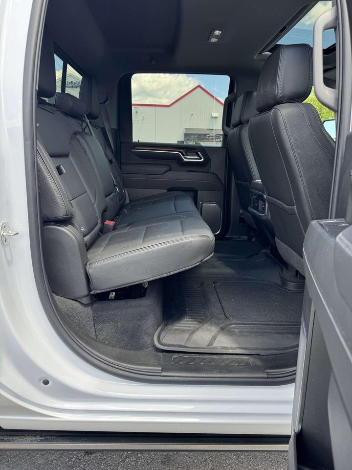 2025 GMC SIERRA 2500HD 4WD Crew Cab Denali Duramax Diesel Photo