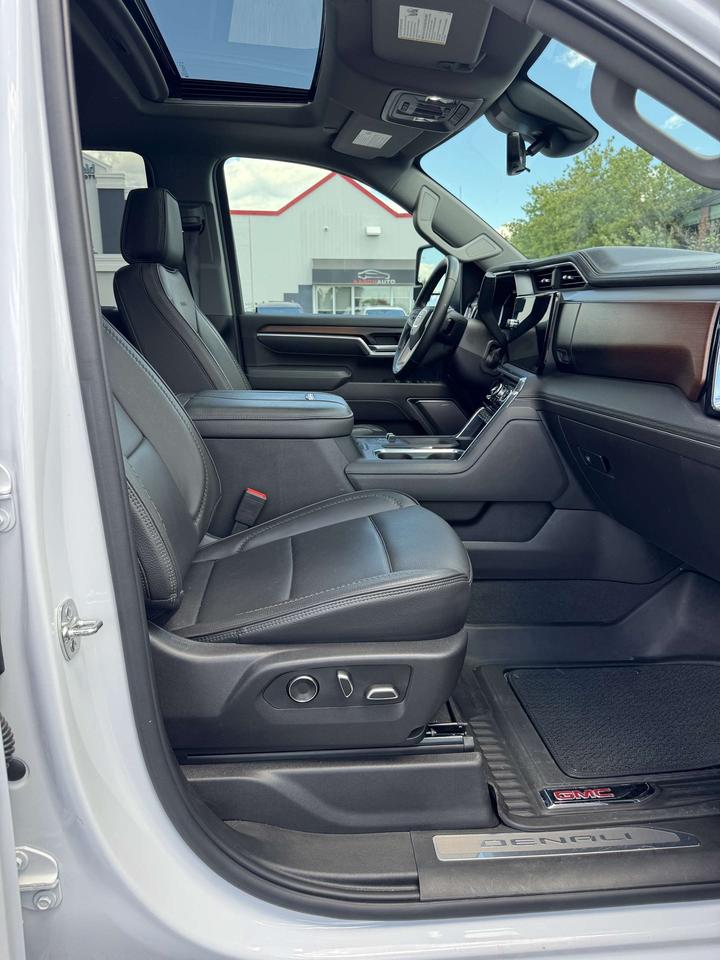 2025 GMC SIERRA 2500HD 4WD Crew Cab Denali Duramax Diesel Photo