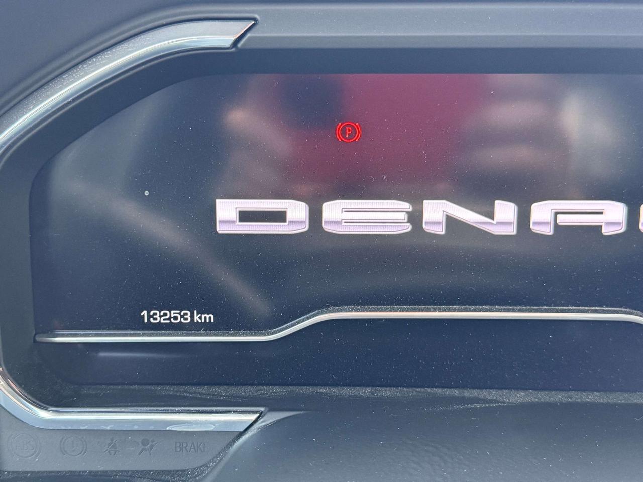 2025 GMC SIERRA 2500HD 4WD Crew Cab Denali Duramax Diesel Photo