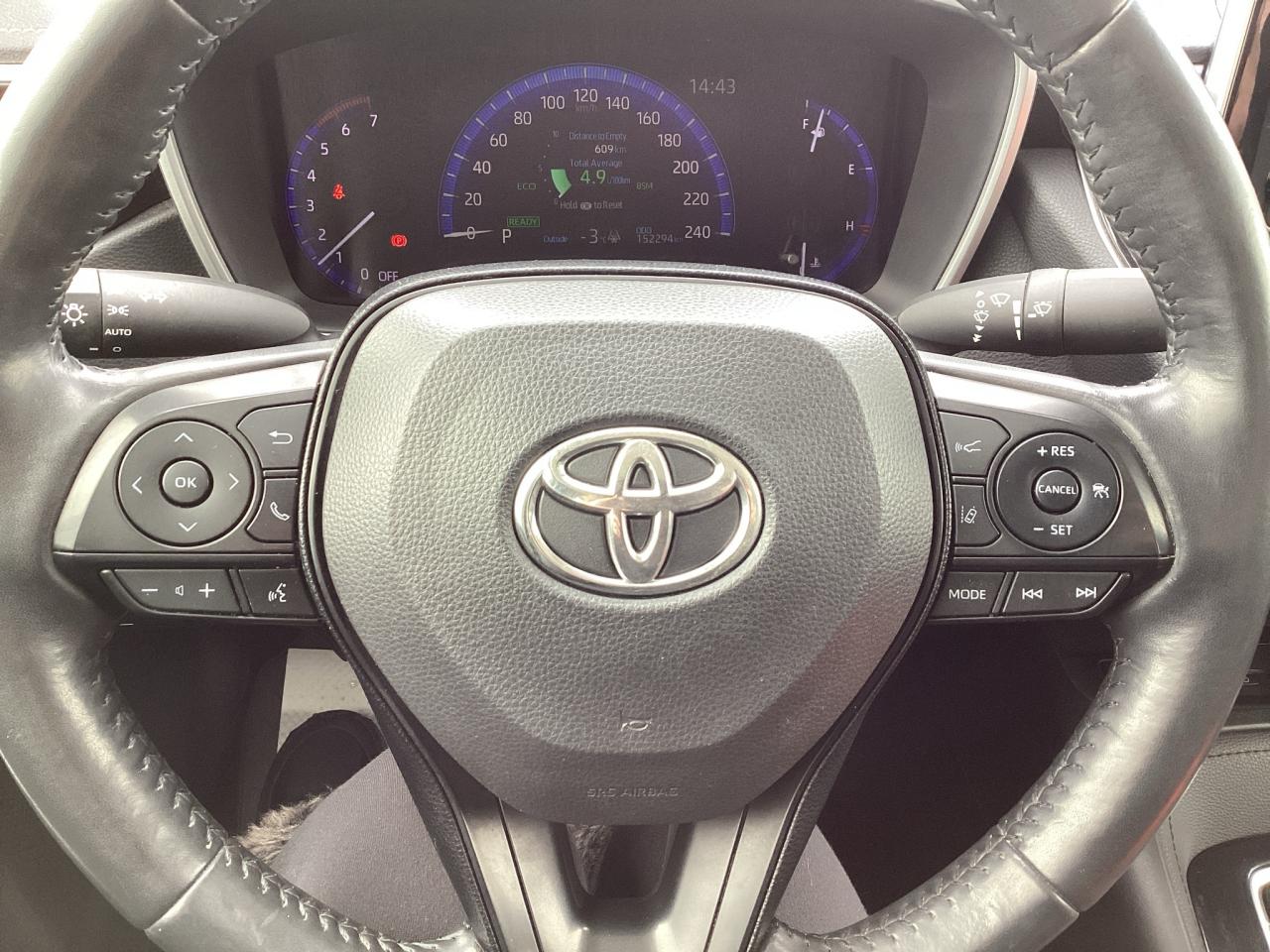 2020 Toyota Corolla Hybrid Premium Photo