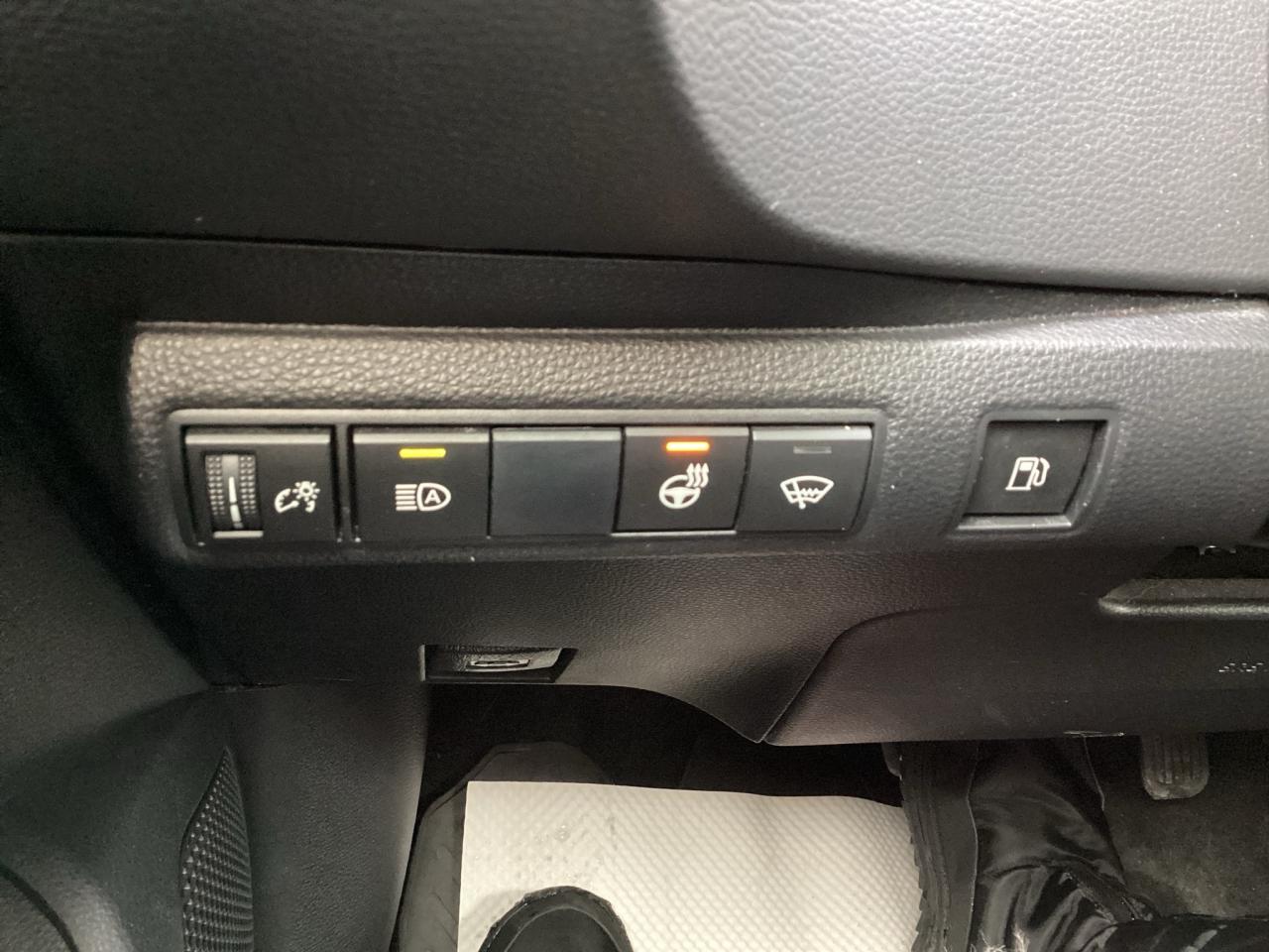 2020 Toyota Corolla Hybrid Premium Photo