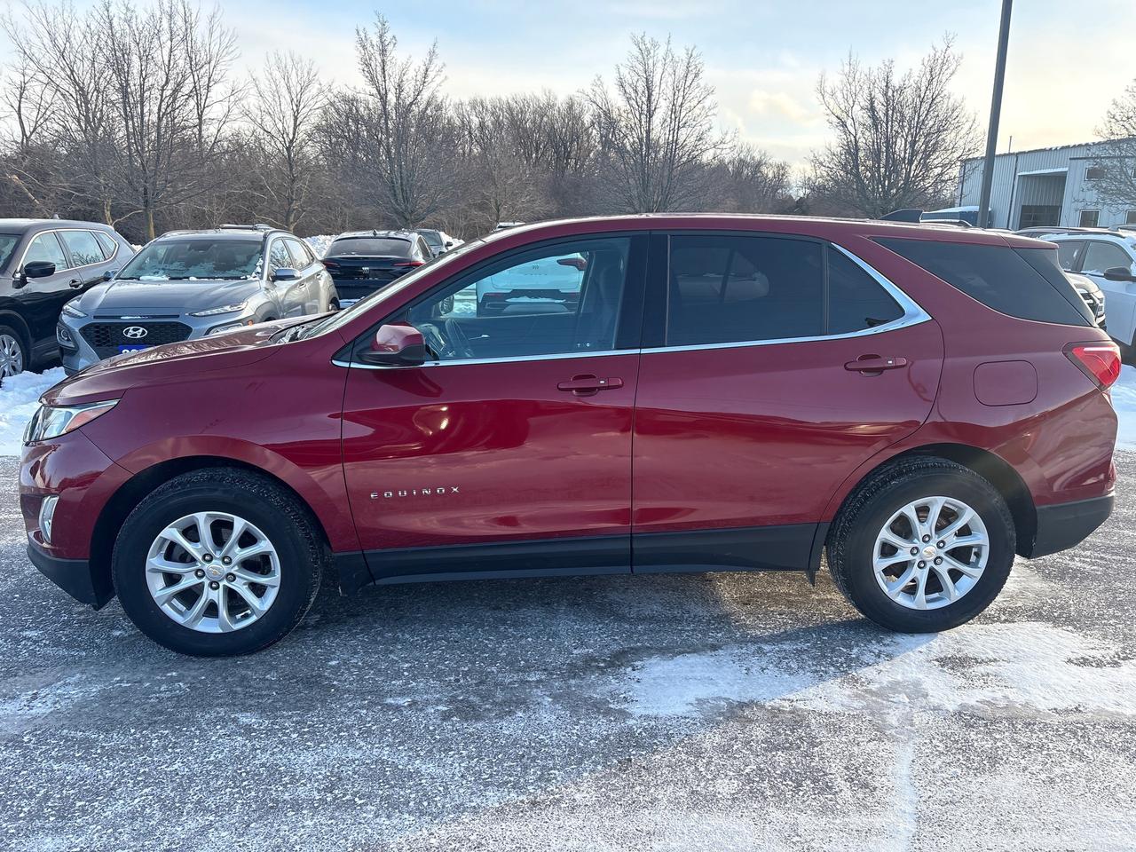 2019 Chevrolet Equinox 1LT AWD + Heated Seats + Power Seat + 1 Owner Photo3