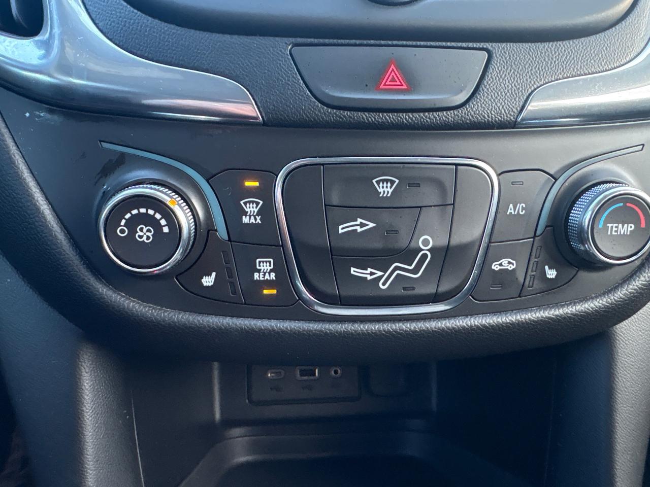 2019 Chevrolet Equinox 1LT AWD + Heated Seats + Power Seat + 1 Owner Photo