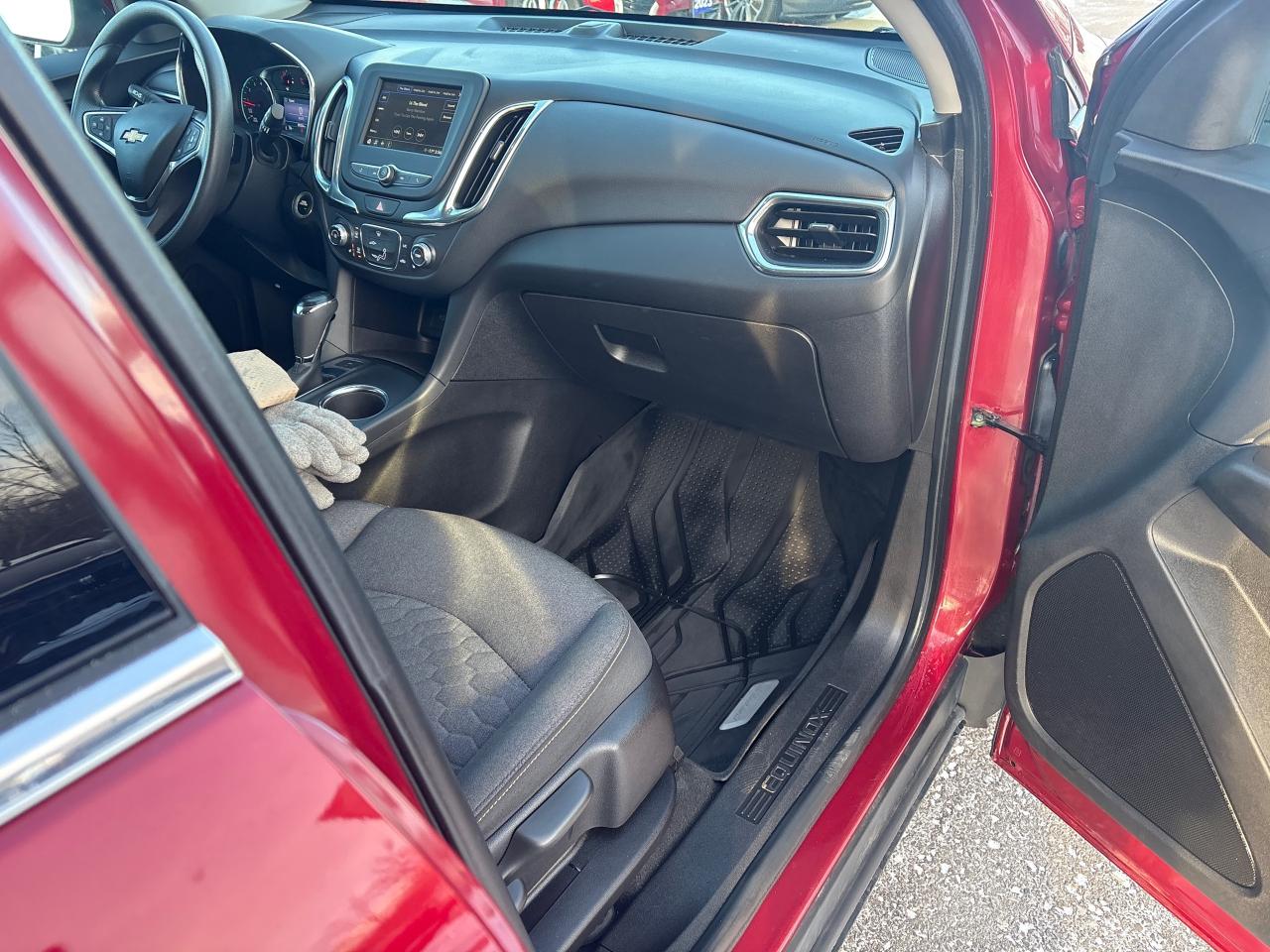 2019 Chevrolet Equinox 1LT AWD + Heated Seats + Power Seat + 1 Owner Photo