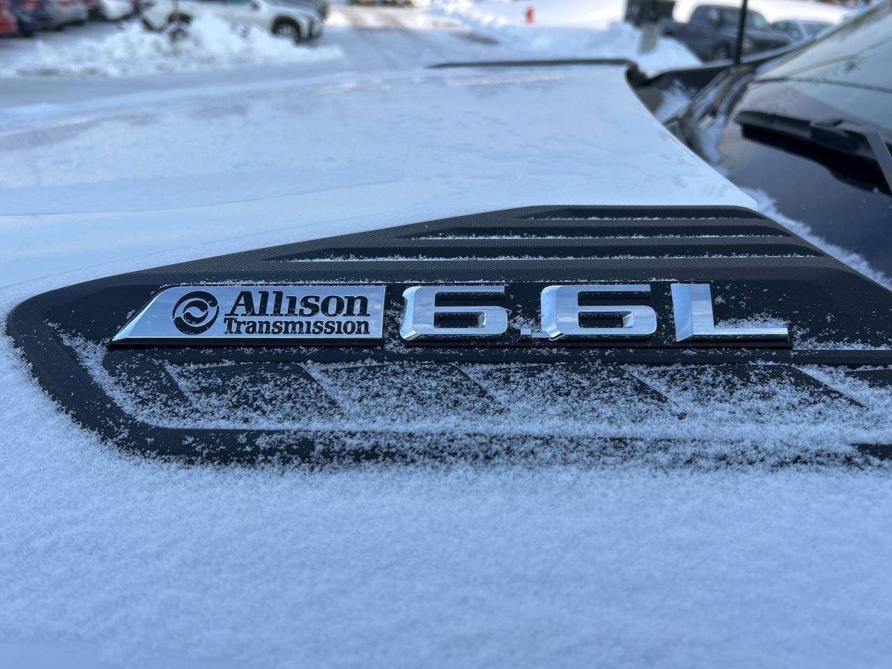 2025 Chevrolet SILVERADO 2500HD LT 159" Photo