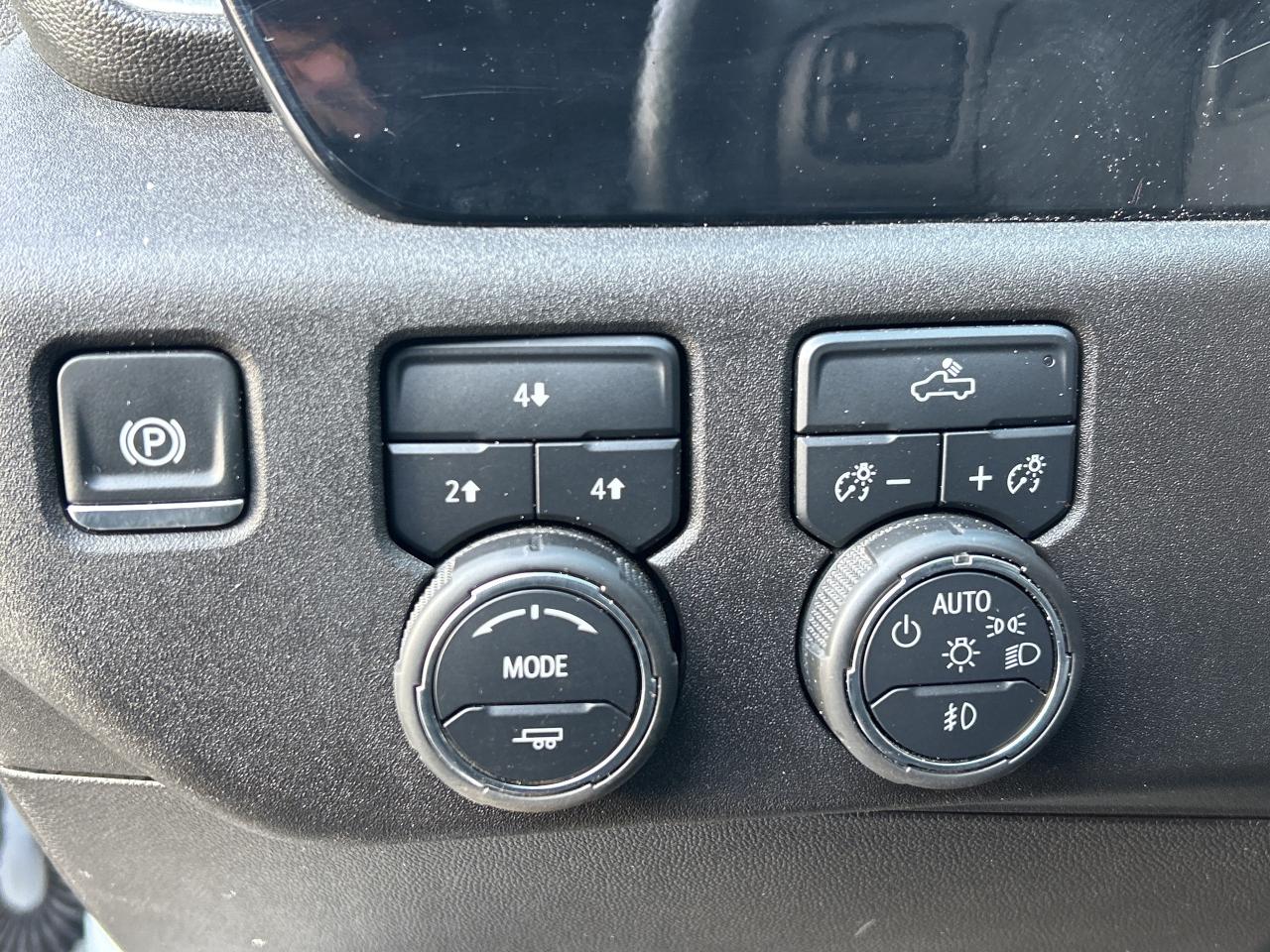 2025 Chevrolet SILVERADO 2500HD LT 159" Photo